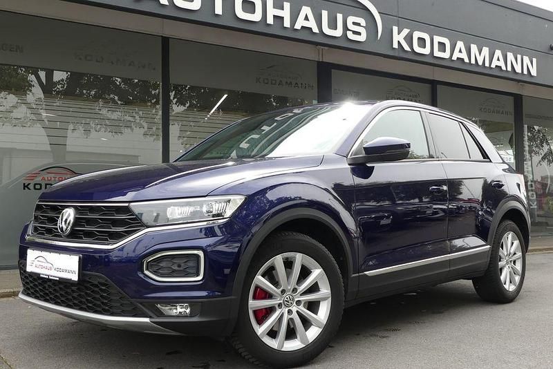Blau Gebraucht 2020 VW T-Roc Sportline SUV | 23.950 € (Fairer Preis) - Bild 1/4