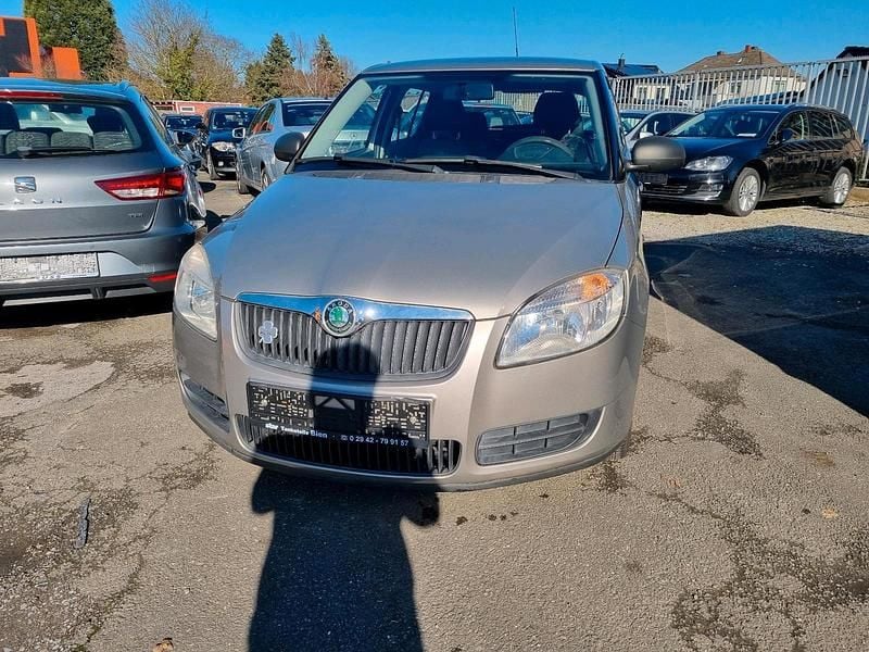 Gebraucht Skoda Fabia 59 PS (43 kW) 2009 Grau Limousine