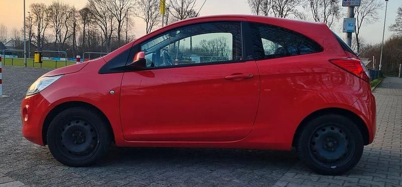 Gebraucht Ford Ka Titanium 69 PS (50 kW) 2009 Rot Kleinwagen