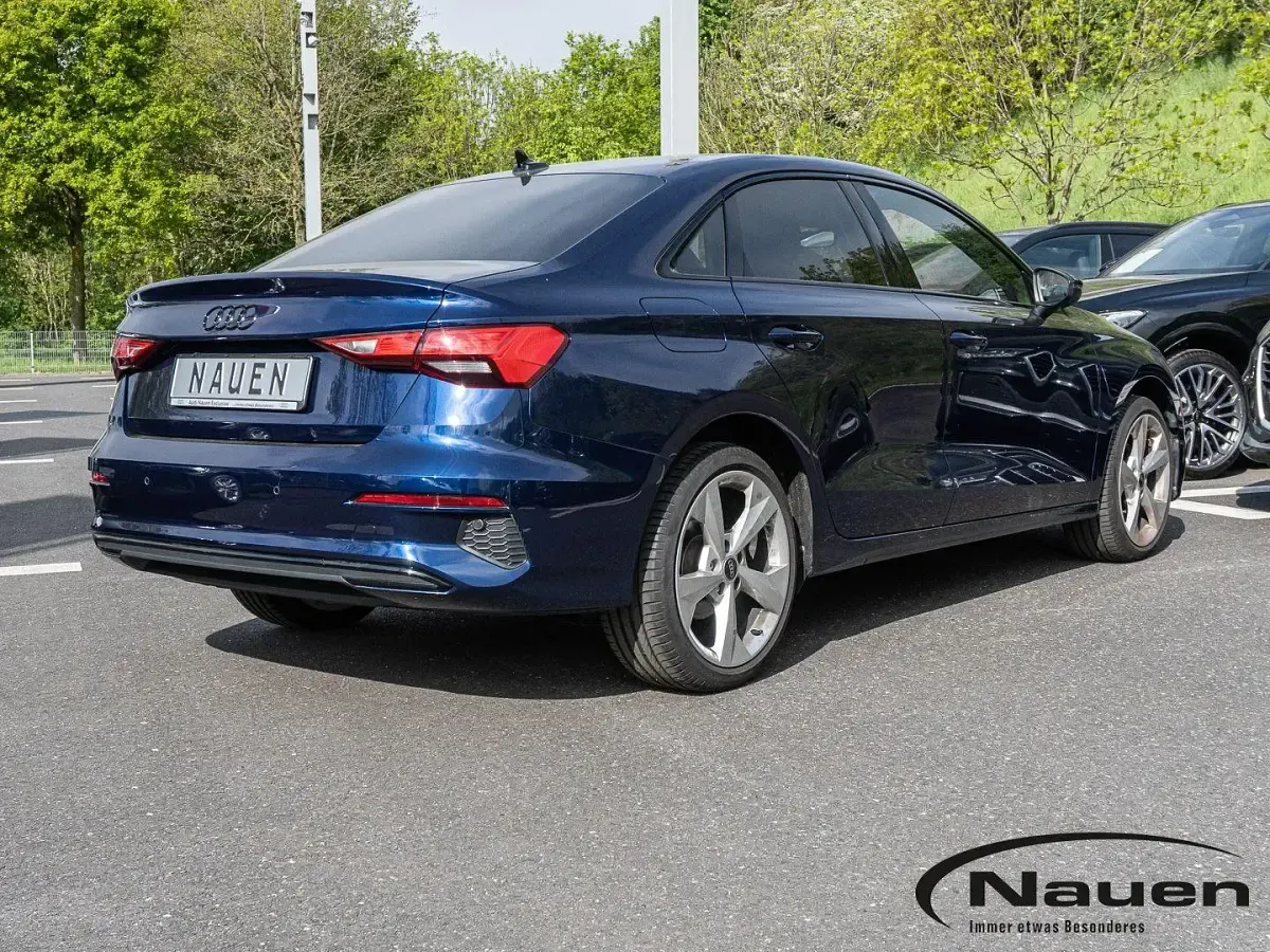 Gebraucht Audi A3 Advanced Plus 150 PS (110 kW) 2023 Blau Limousine