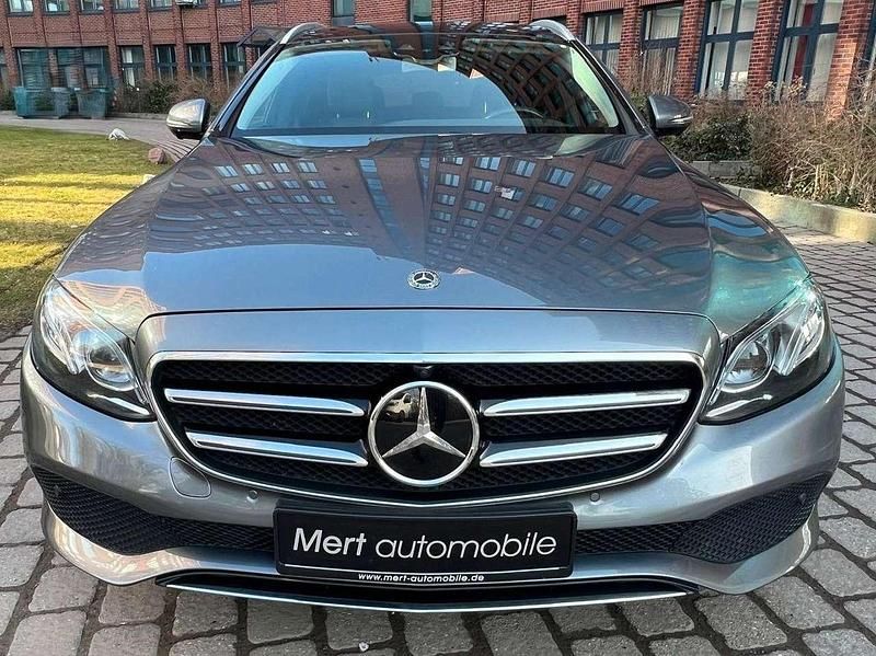 Gebraucht Mercedes E450 367 PS (269 kW) 2019 Selenitgrau (metallic) Kombi