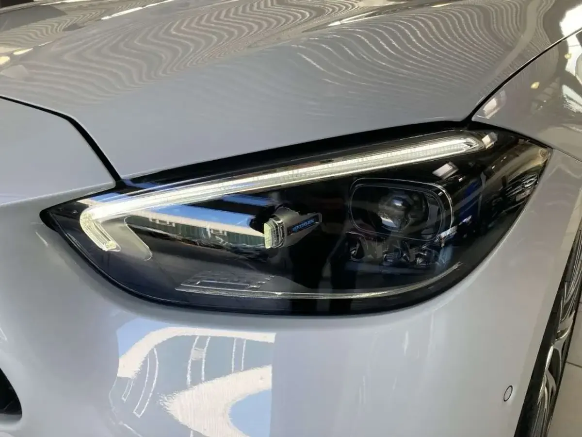 Gebraucht Mercedes C43 AMG AMG 421 PS (309 kW) 2025 Weiß Limousine