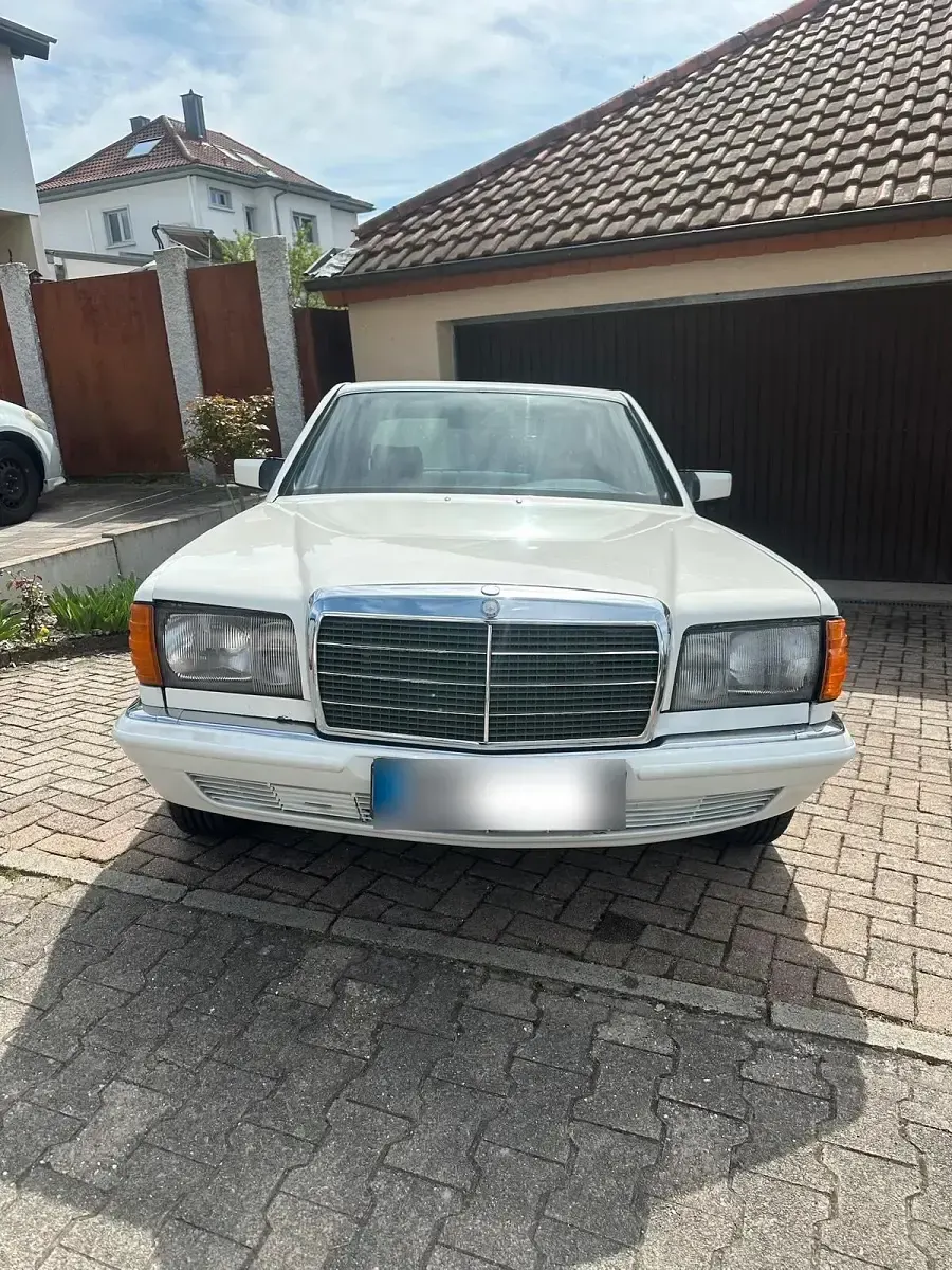 Gebraucht Mercedes 280 179 PS (131 kW) 1984 Weiß Limousine