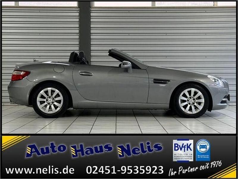 Gebraucht Mercedes SLK200 184 PS (135 kW) 2012 Silber Cabrio