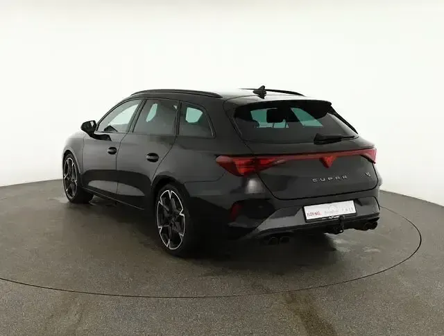 Nowe Cupra Leon VZ 333 KM (244 kW) 2025 Czarny Kombi