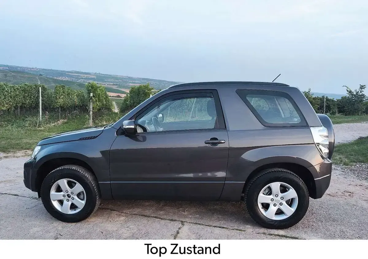 Gebraucht Suzuki Grand Vitara Comfort 166 PS (122 kW) 2014 Grau SUV