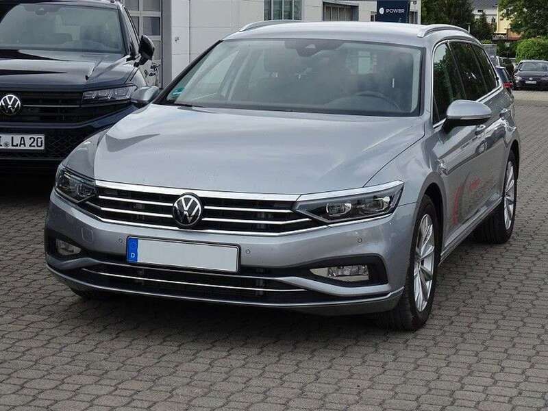Gebraucht VW Passat Business 150 PS (110 kW) 2024 Pyritsilber metallic Kombi