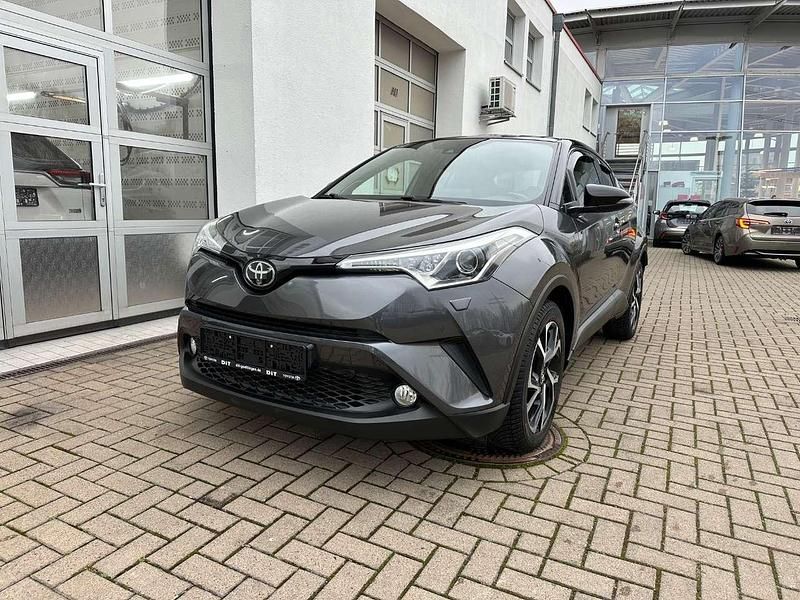 Gebraucht Toyota C-HR Style 116 PS (85 kW) 2017 Grey metallic (1g3)/ black (20 SUV