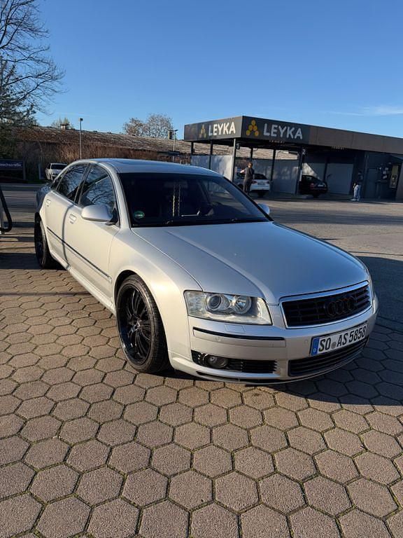 Gebraucht Audi A8 Ambiente 232 PS (170 kW) 2004 Silber Limousine