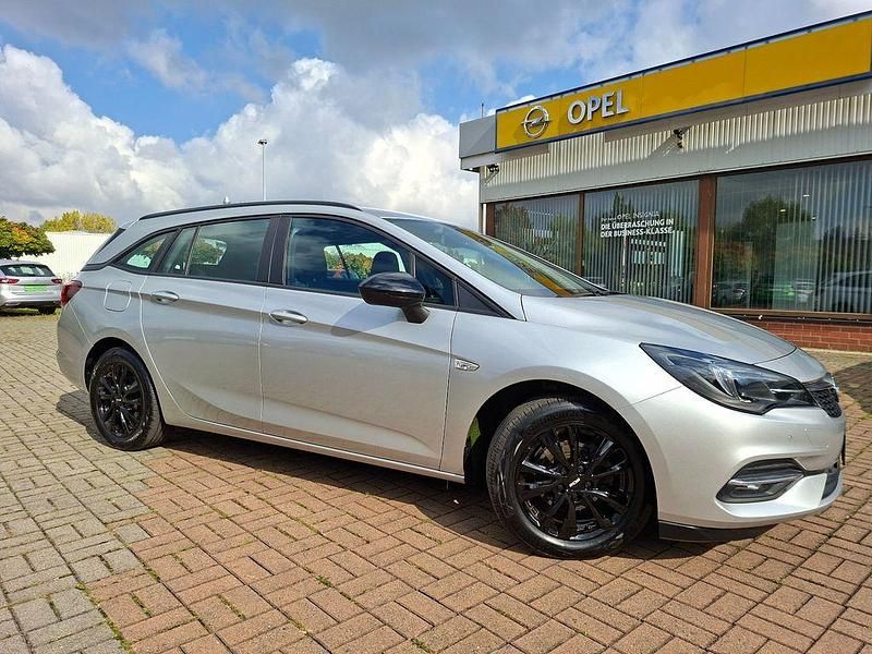 Gebraucht Opel Astra Edition 105 PS (77 kW) 2020 Silber Kombi