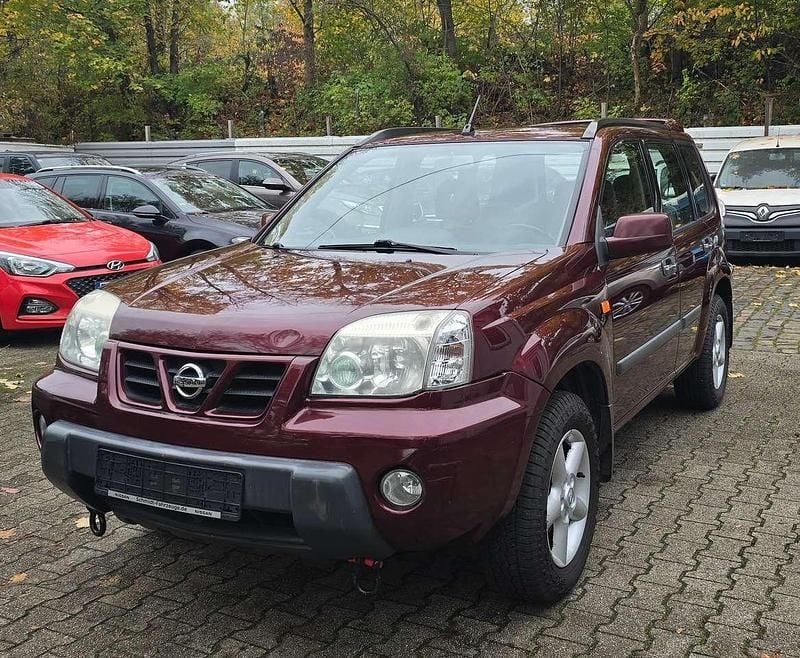 Rot Gebraucht 2003 Nissan X-Trail Comfort SUV | 3.490 € (Fairer Preis) - Bild 1/4