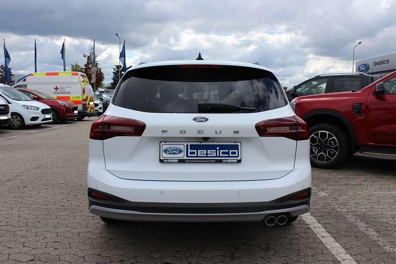 Gebraucht Ford Focus Active X 155 PS (114 kW) 2024 Frostweiß Kombi