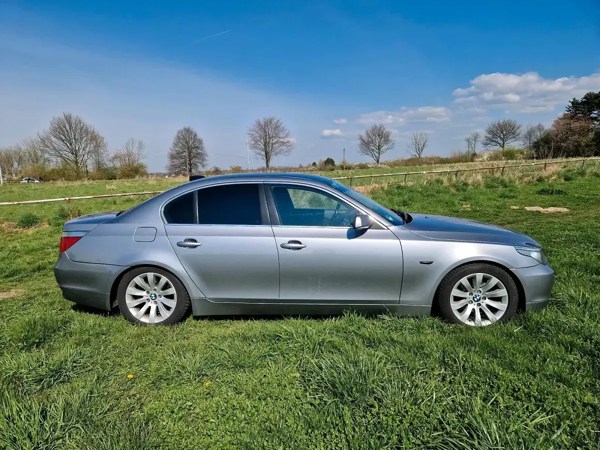 Second-hand BMW 525 192 CP (141 kW) 2003 Gri Berlinǎ