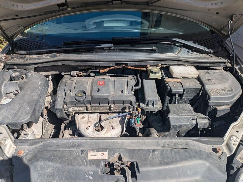 Gebraucht Citroën C4 Comfort 109 PS (80 kW) 2008 Beige Limousine