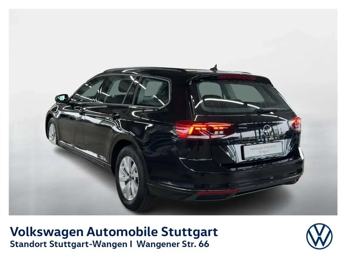 Gebraucht VW Passat Conceptline 122 PS (89 kW) 2023 Schwarz Kombi