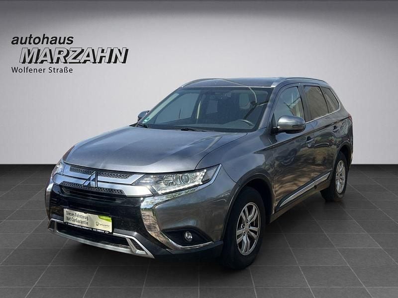 Grau Gebraucht 2019 Mitsubishi Outlander Active SUV | 18.490 € (Fairer Preis) - Bild 1/4