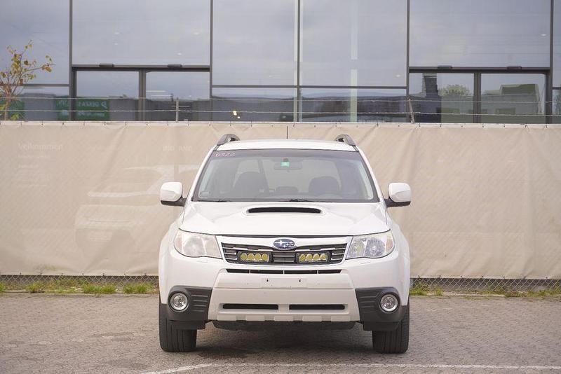 Gebraucht Subaru Forester 171 PS (125 kW) 2010 Weiß SUV