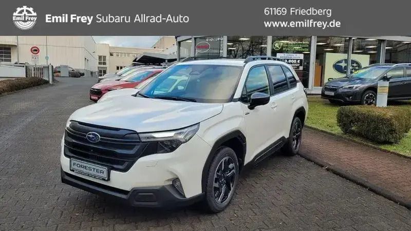 Weiß Neu 2025 Subaru Forester Active SUV | 43.490 € (Fairer Preis) - Bild 1/4