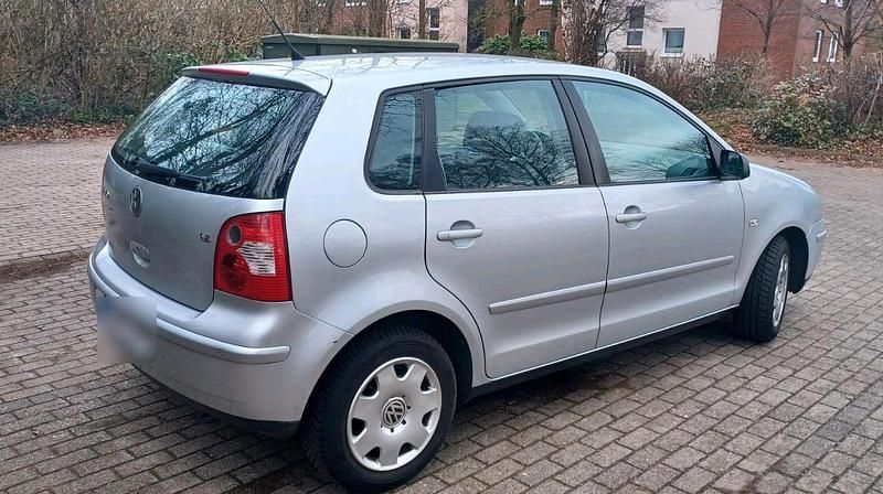 Gebraucht VW Polo 75 PS (55 kW) 2003 Grau Kleinwagen