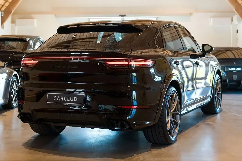 Gebraucht Porsche Cayenne Turbo S 680 PS (500 kW) 2020 Schwarz SUV