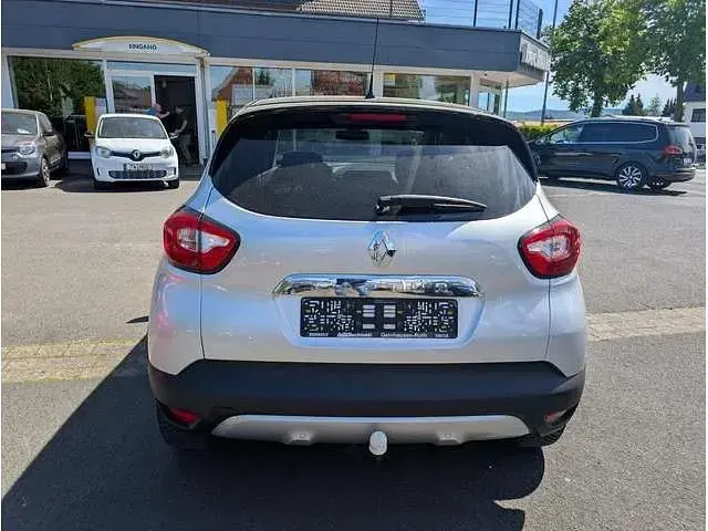 Używany Renault Captur XMOD 118 KM (86 kW) 2017 Szary SUV