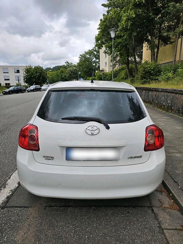 Gebraucht Toyota Auris 116 PS (85 kW) 2009 Kleinwagen