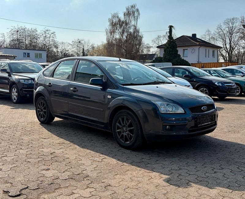 Gebraucht Ford Focus 101 PS (74 kW) 2007 Grau Limousine