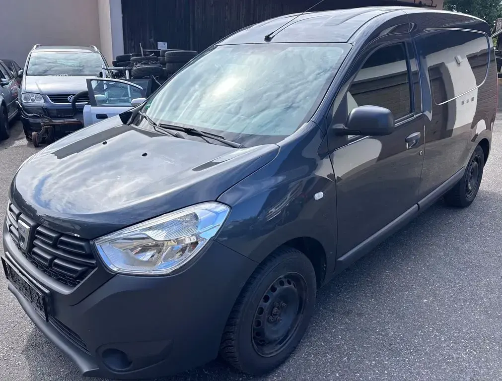 Gebraucht Dacia Dokker Ambiance 102 PS (75 kW) 2017 Grau Van / Kleinbus