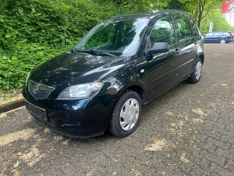 Schwarz Gebraucht 2004 Mazda 2 Kleinwagen | 750 € (Guter Preis) - Bild 1/4