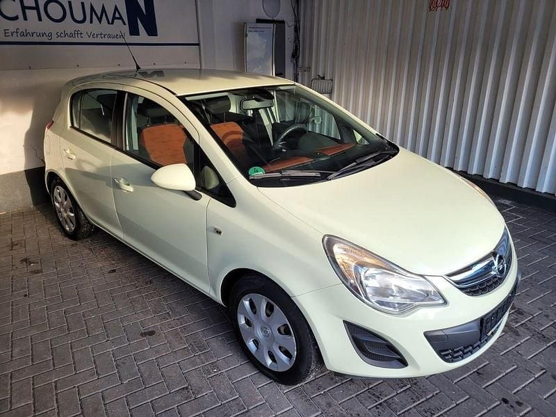Gebraucht Opel Corsa Edition 69 PS (50 kW) 2012 Weiß Kleinwagen