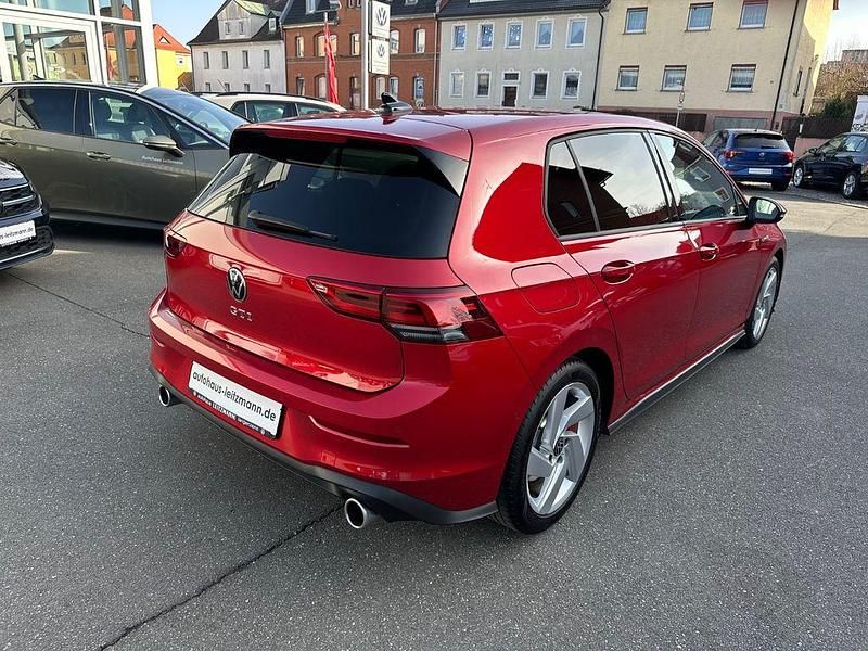 Gebraucht VW Golf VIII GTI 245 PS (180 kW) 2022 Rot Limousine