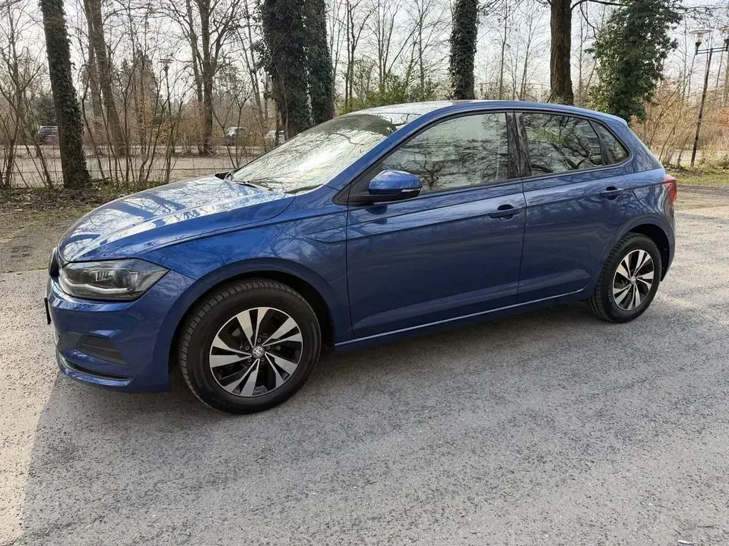 Gebraucht VW Polo Comfortline 80 PS (58 kW) 2019 Blau Kleinwagen