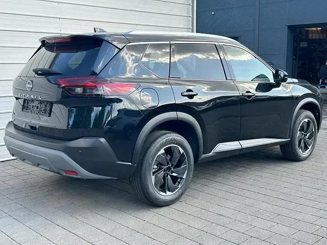 Neu Nissan X-Trail 360º 163 PS (119 kW) 2026 Diamond black perleffekt diamond black perleffekt SUV