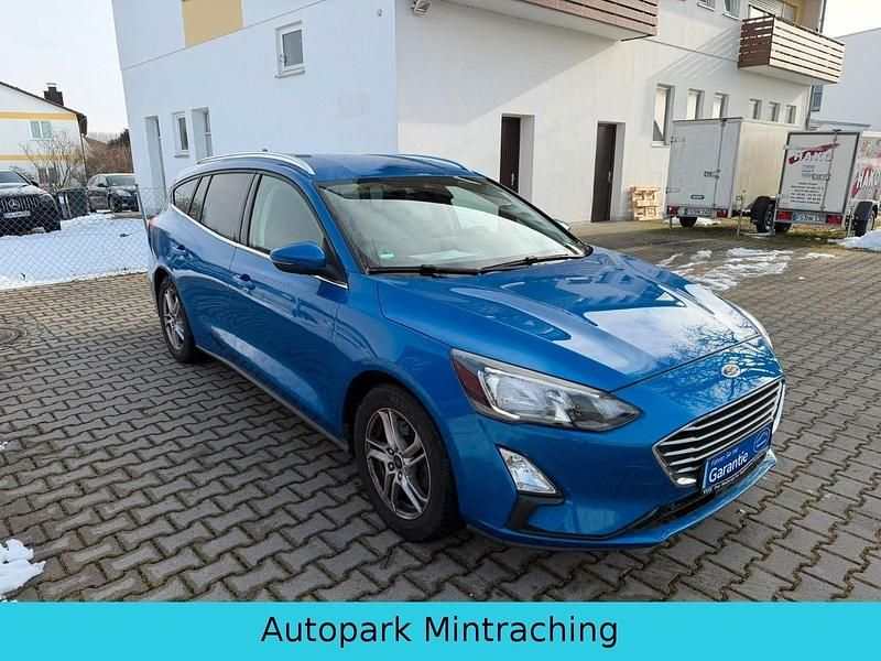Gebraucht Ford Focus Cool & Connect 120 PS (88 kW) 2020 Blau Kombi