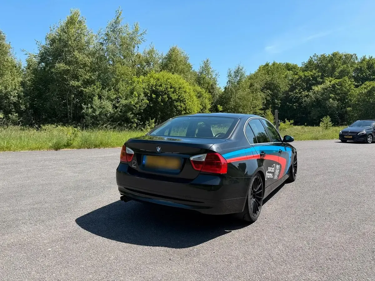 Gebraucht BMW 325 Performance 218 PS (160 kW) 2005 Limousine