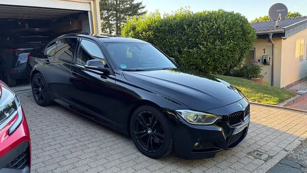 Gebraucht BMW 330 M Sport 258 PS (189 kW) 2012 Schwarz Limousine