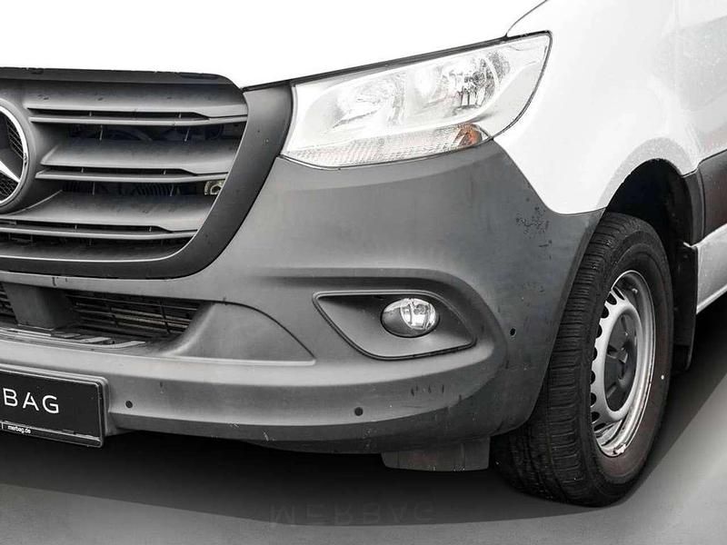 Gebraucht Mercedes Sprinter 163 PS (119 kW) 2021 Arktisweiß Van