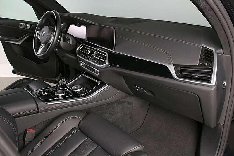 Gebraucht BMW X5 M 530 PS (389 kW) 2021 Carbonschwarz met. SUV