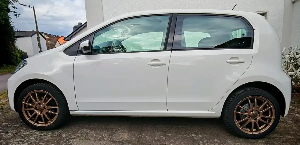 Gebraucht VW up! 60 PS (44 kW) 2018 Weiß Kleinwagen