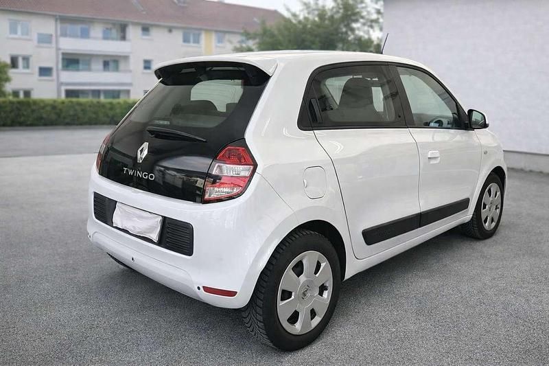Gebraucht Renault Twingo Life 69 PS (50 kW) 2017 Weiß Kleinwagen