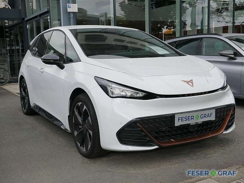 Gebraucht Cupra Born e-Boost 169 kW (231 PS) 2023 Eisweiß Kleinwagen