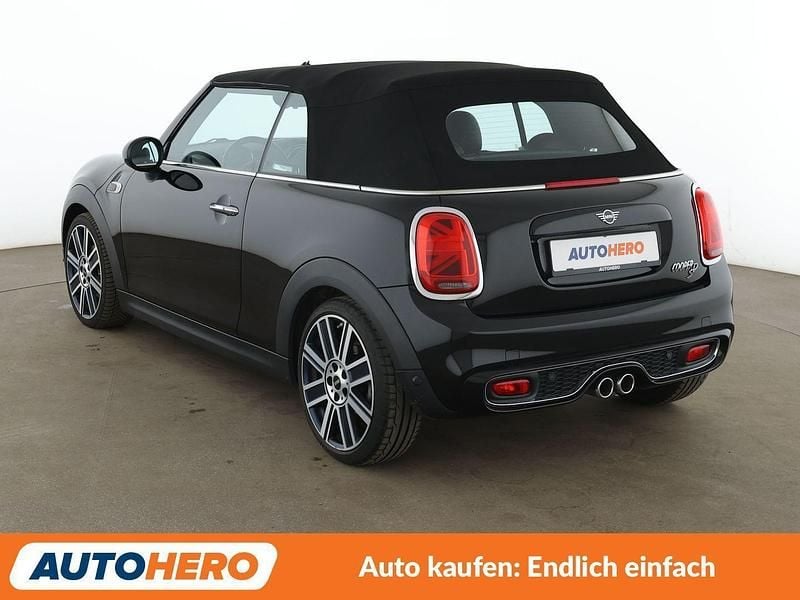 Gebraucht Mini Cooper D Cabriolet 116 PS (85 kW) 2019 Schwarz Cabrio