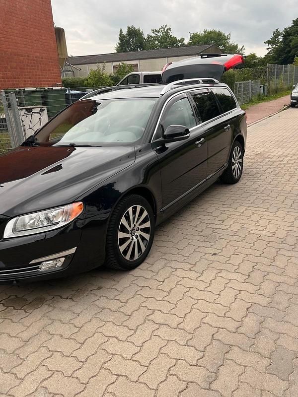 Gebraucht Volvo V70 163 PS (119 kW) 2013 Schwarz Kombi