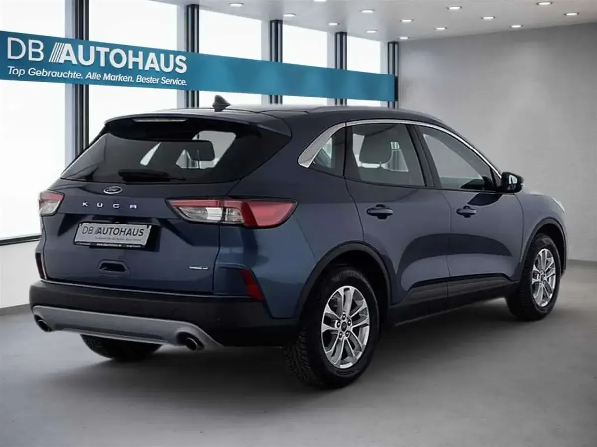 Gebraucht Ford Kuga Titanium 190 PS (139 kW) 2022 Blau SUV