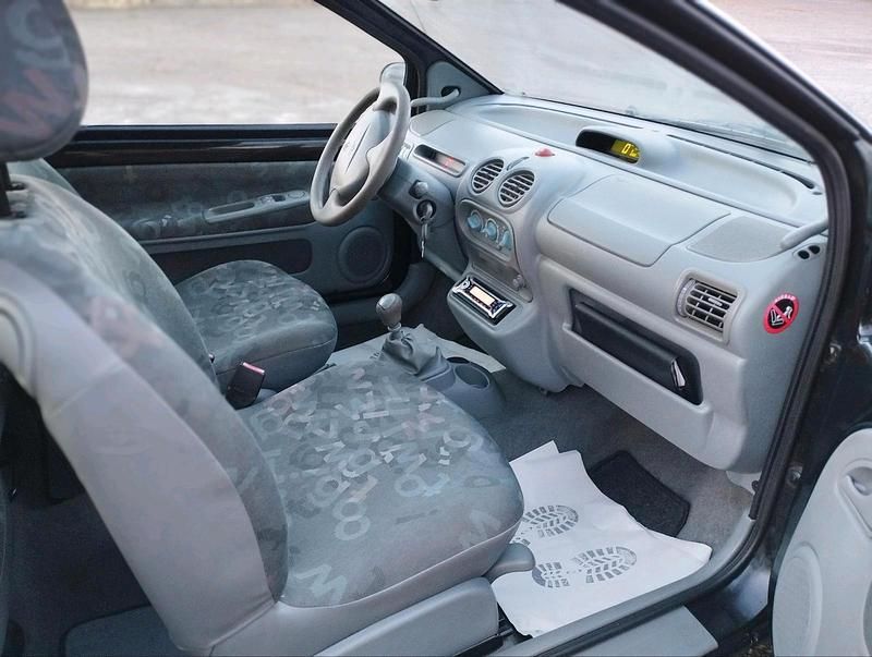 Gebraucht Renault Twingo 58 PS (42 kW) 2005 Schwarz Kleinwagen