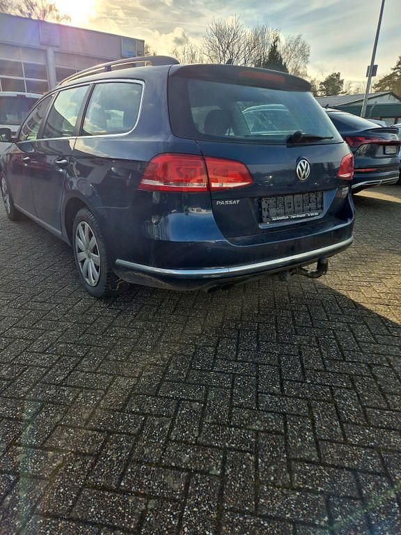 Gebraucht VW Passat Trendline 140 PS (102 kW) 2013 Kombi