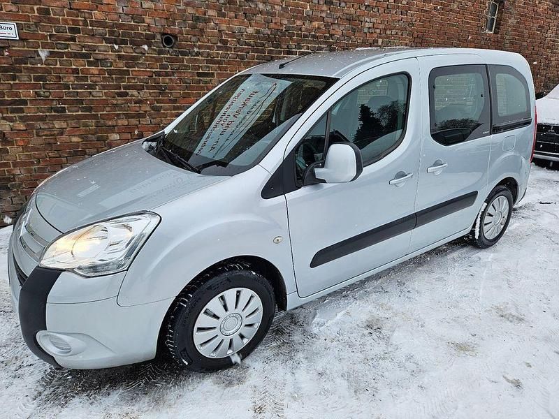 Gris aluminium Gebraucht 2011 Citroën Berlingo Van / Kleinbus | 5.490 € (Guter Preis) - Bild 1/4