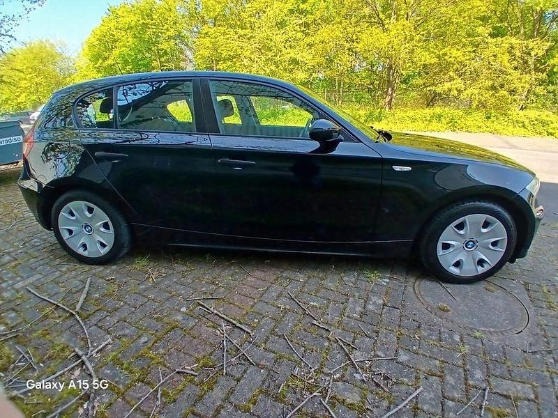 Gebraucht BMW 116 Advantage 116 PS (85 kW) 2006 Schwarz Kleinwagen