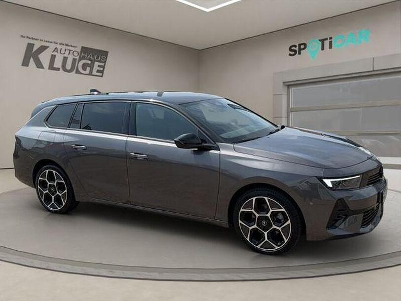 Gebraucht Opel Astra Ultimate 131 PS (96 kW) 2024 Mondstein grau (metallic) Kombi