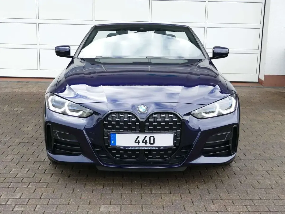 Gebraucht BMW 440 M Sport 374 PS (275 kW) 2023 Individual tansanitblaumet. Cabrio